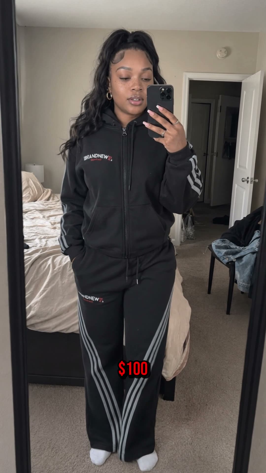 Womenswear tracksuit, price hook
